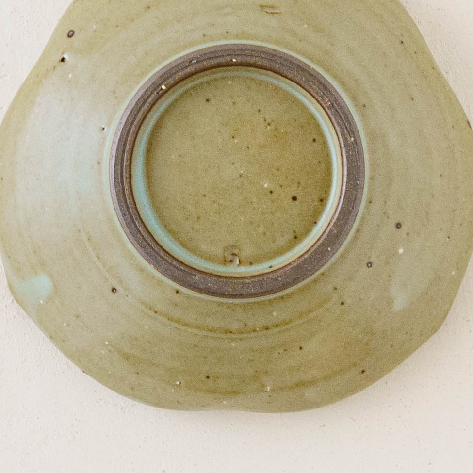 4寸玉縁輪花皿　くま｜皐月窯