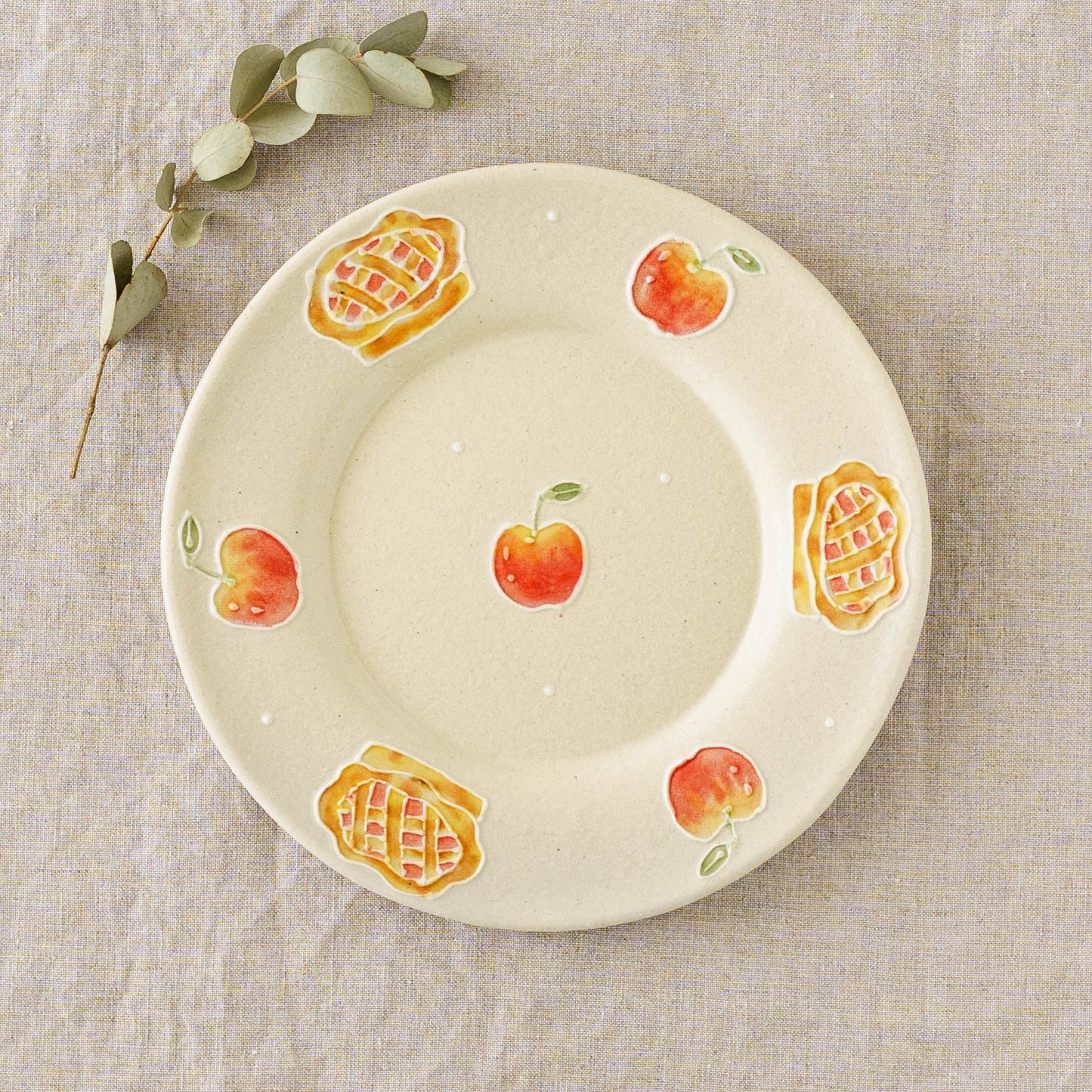 リムあり　丸皿M幅W　アップルパイ｜中村佳菜子