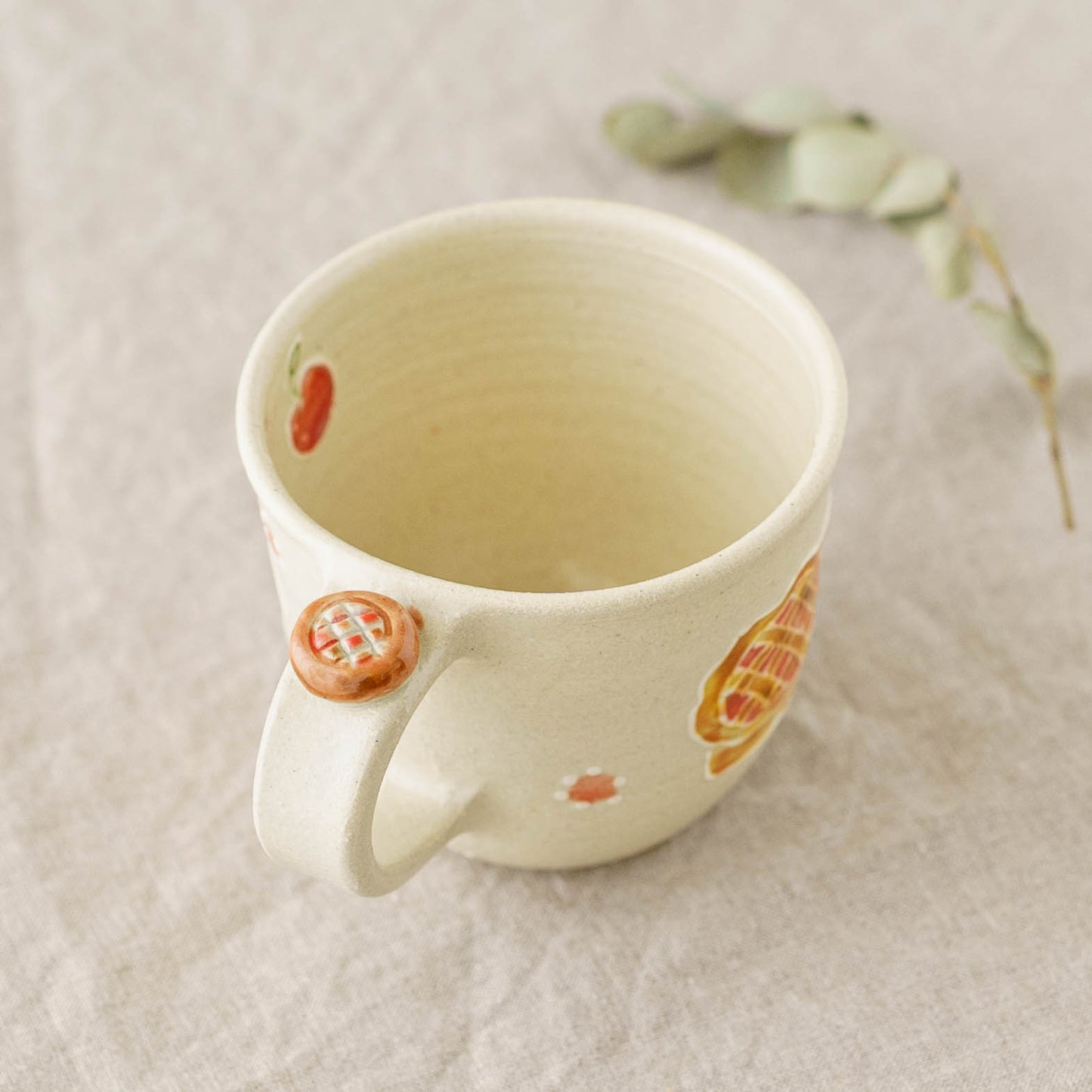 ぷっくり　マグカップ　アップルパイ｜中村佳菜子