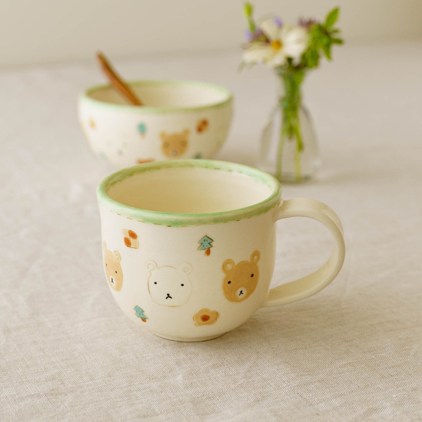 マグカップ　くまとクッキー（透明釉）｜大田亜樹