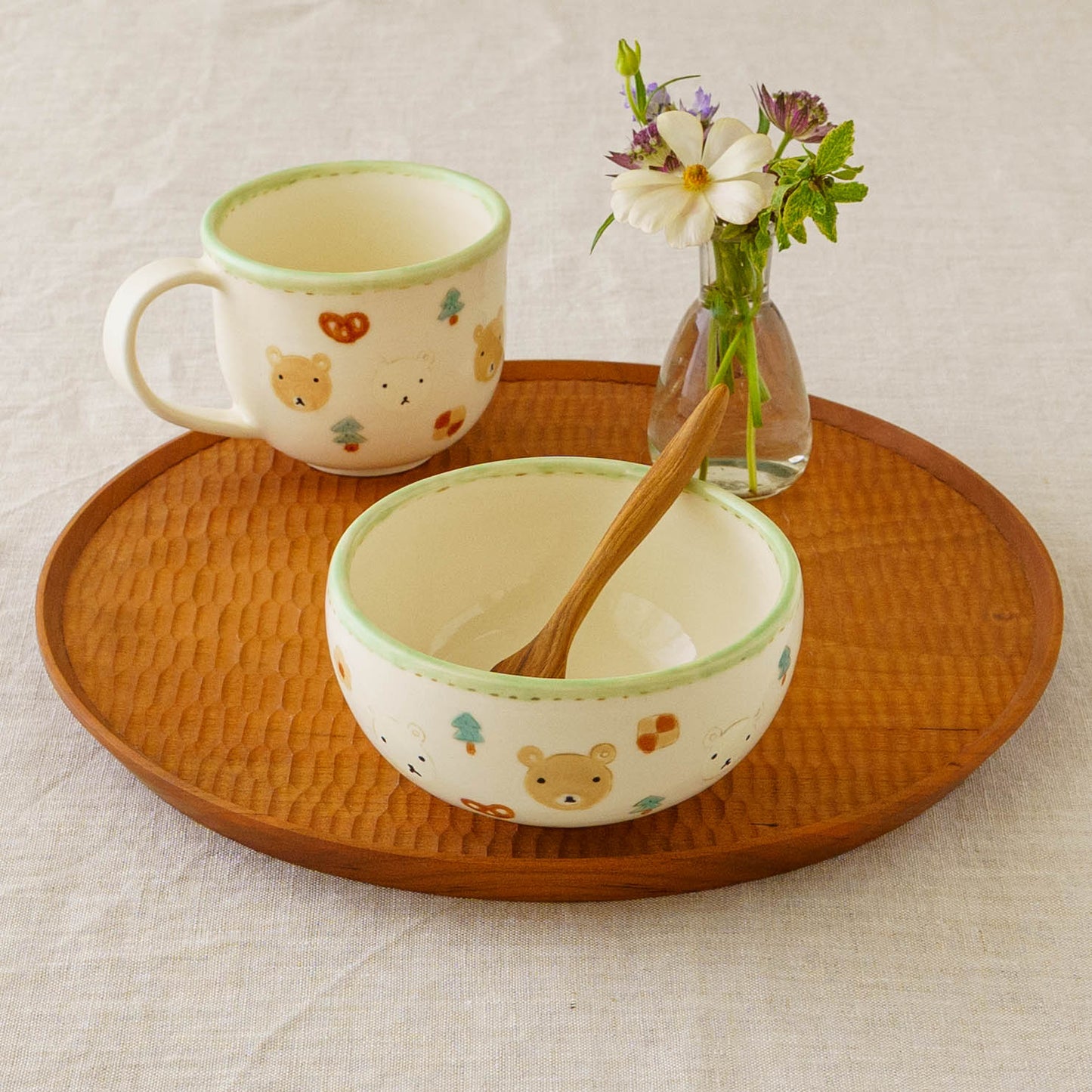 マグカップ　くまとクッキー（透明釉）｜大田亜樹