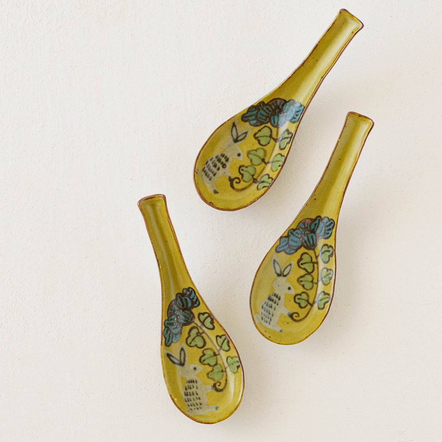 レンゲ　うさぎ黄｜皐月窯