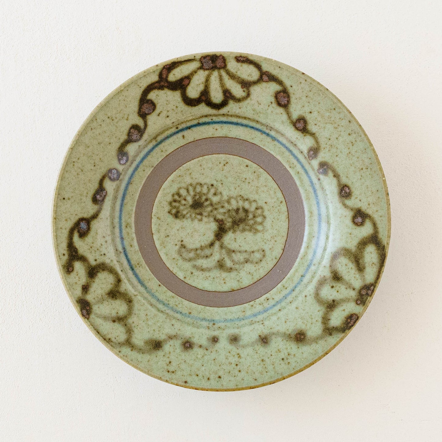 6.5寸縁付皿　鉄花絵｜皐月窯