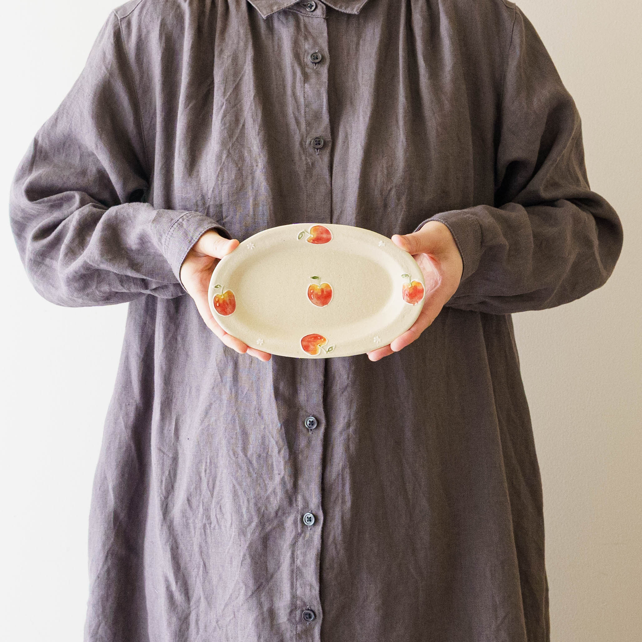 陶芸作家 中村佳菜子 リムあり オーバルSD アップル｜窯元、作家ものの