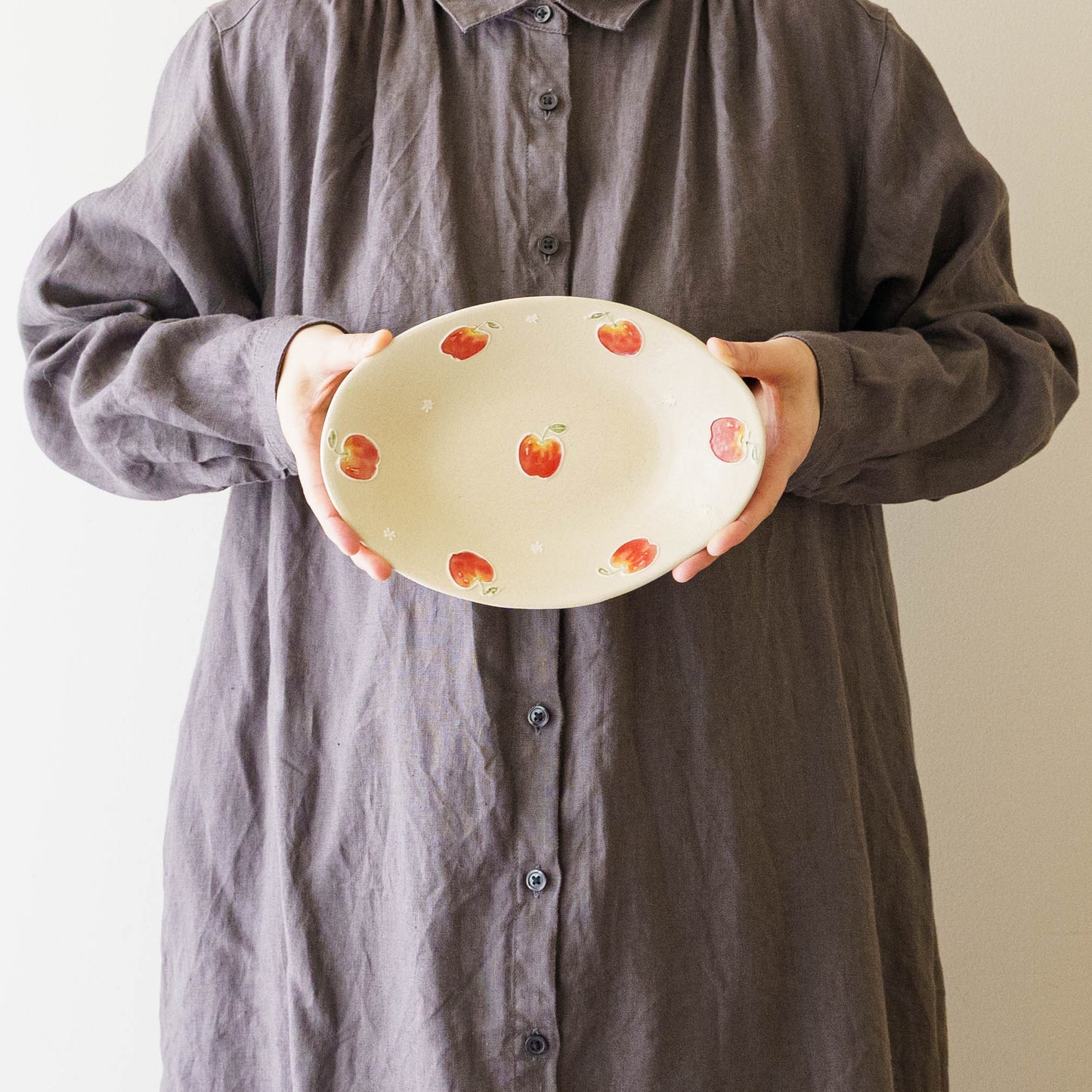 オーバルカレー皿　中　アップルパイ｜中村佳菜子