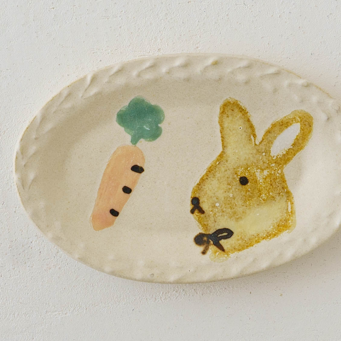 豆皿　うさぎ　にんじん｜大田亜樹