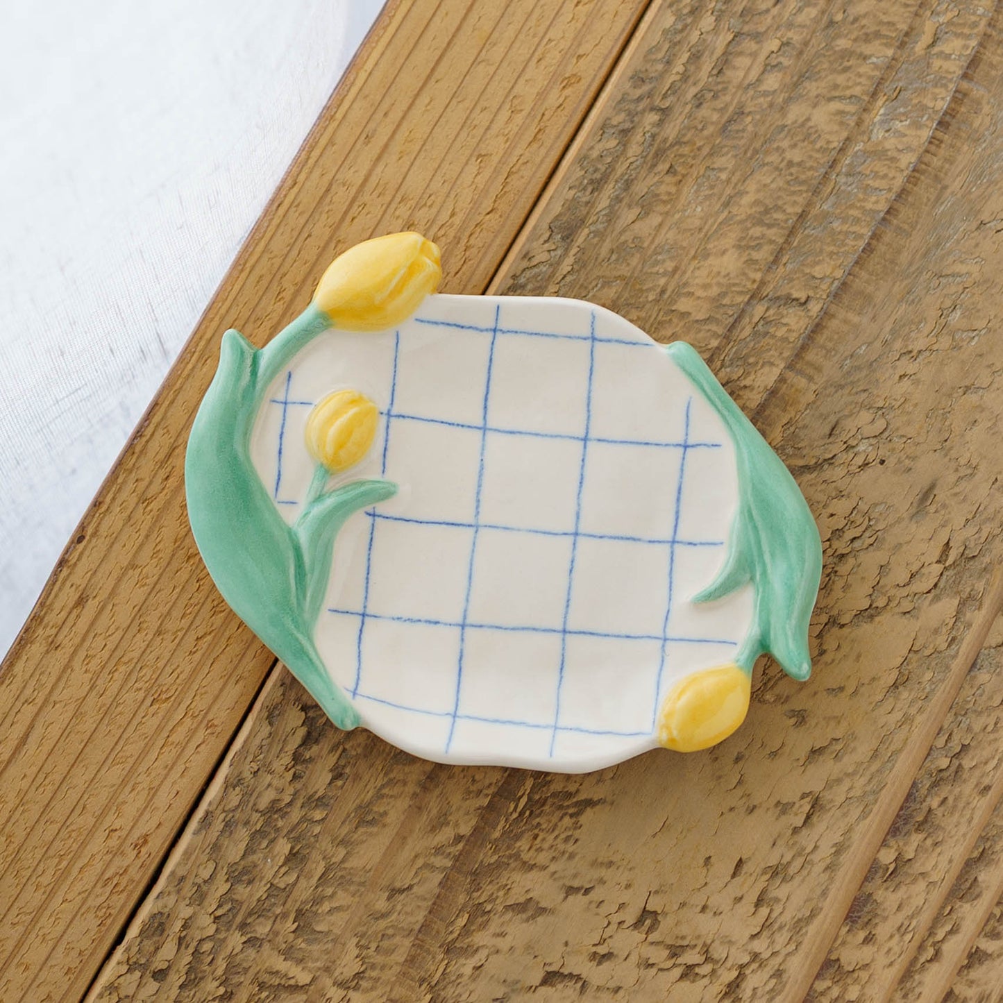 Tulip small plate H | Oya Sairi