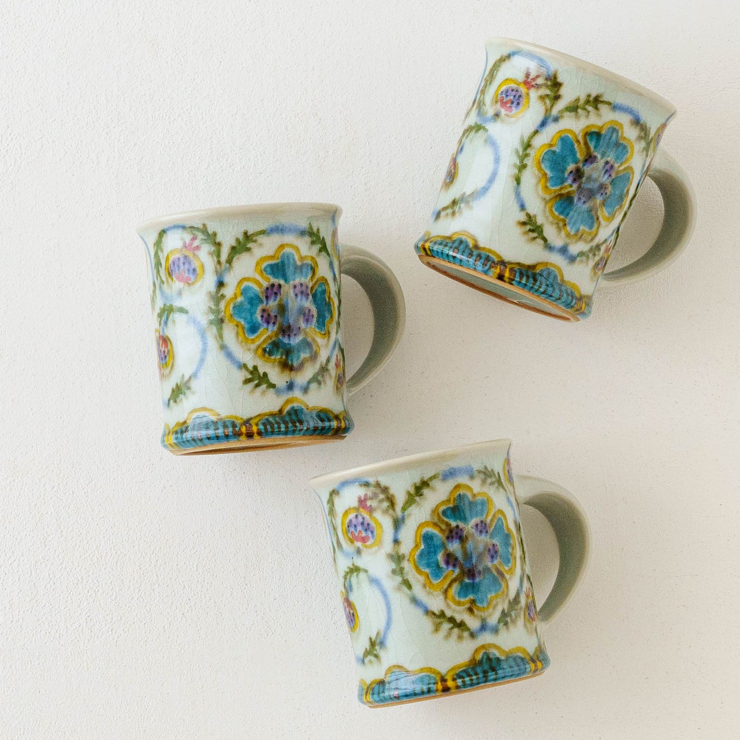 マグカップW　色花実唐草｜皐月窯