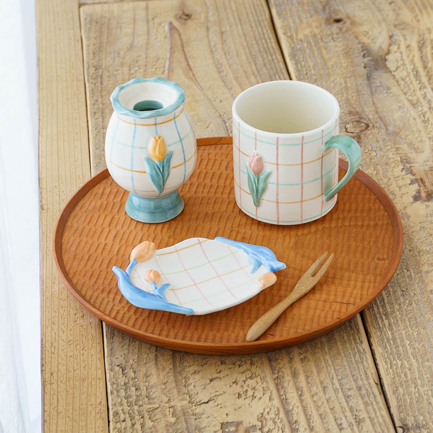 Tulip small plate E | Oya Sairi