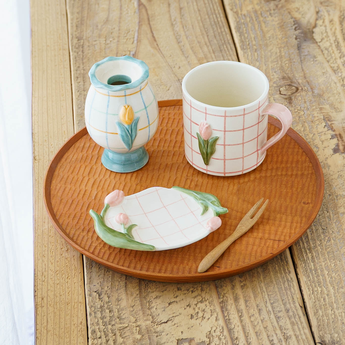 Tulip small plate F | Oya Sairi