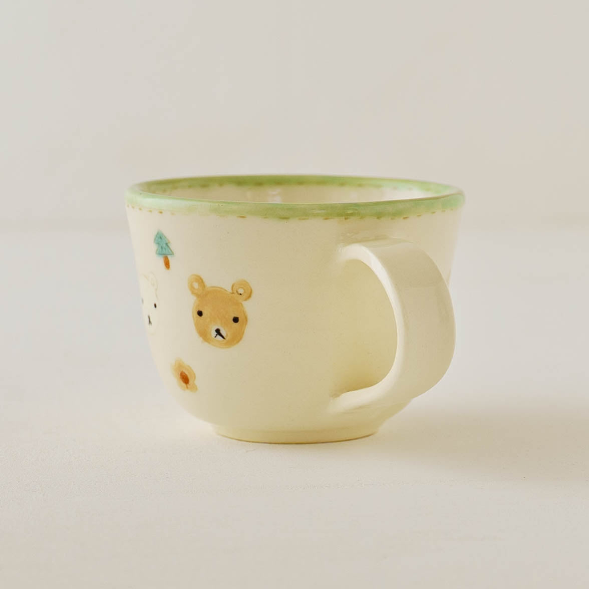 マグカップ　くまとクッキー（透明釉）｜大田亜樹