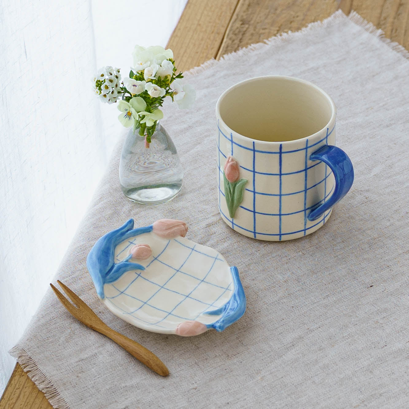 Tulip small plate A | Oya Sairi