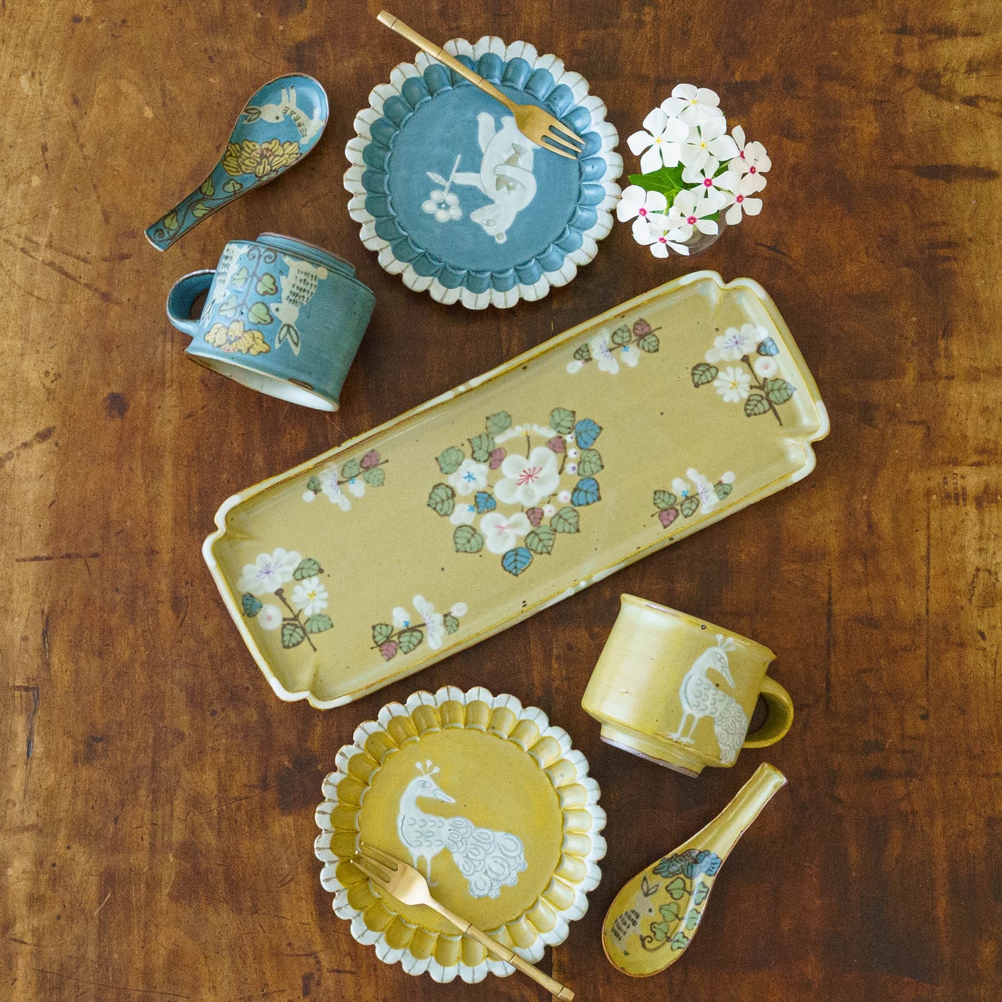 レンゲ　うさぎ黄｜皐月窯