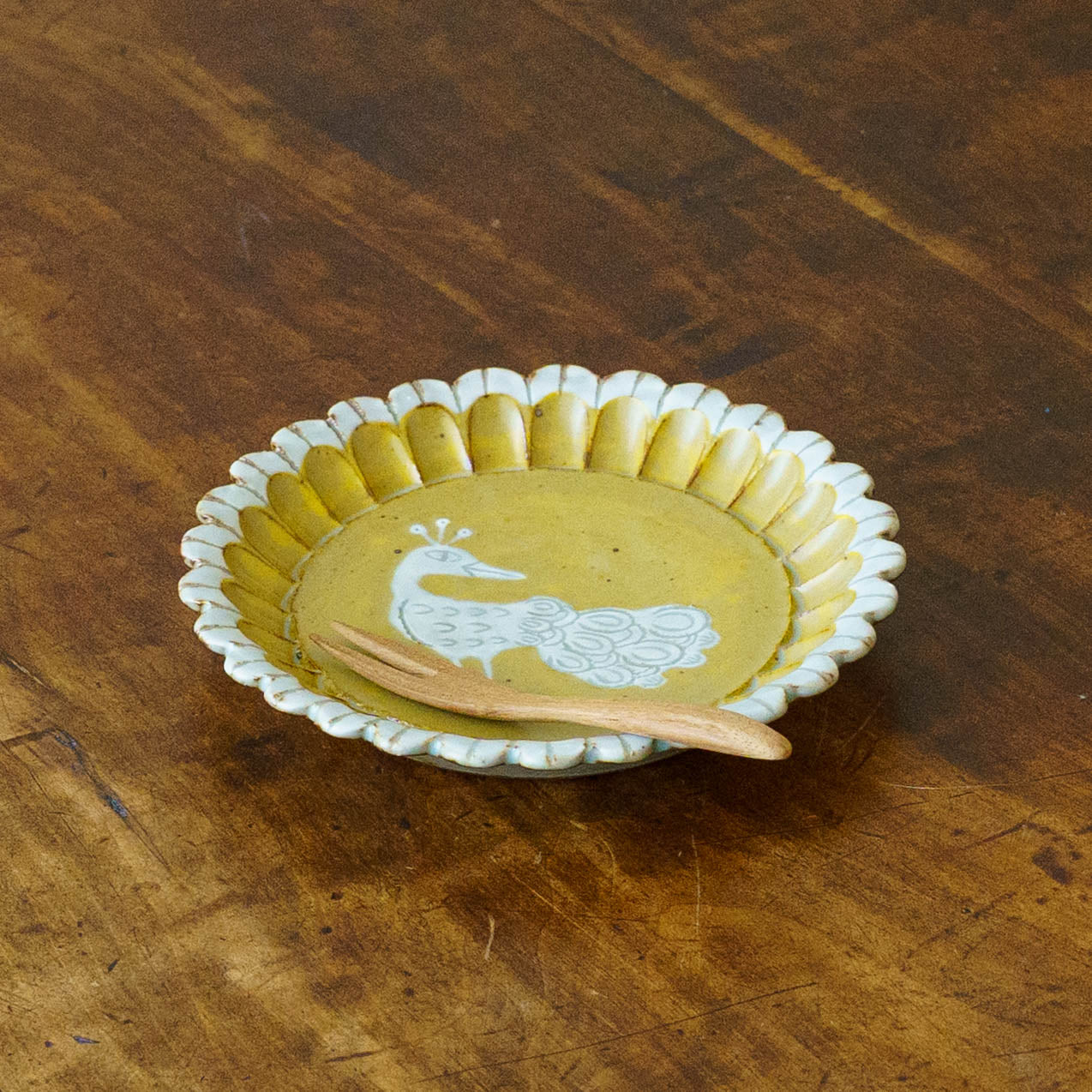 4.5寸輪花鎬皿　くじゃく｜皐月窯