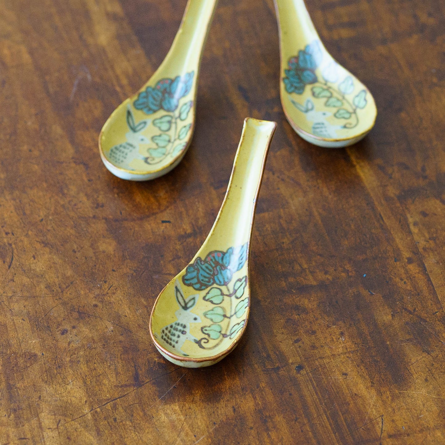 レンゲ　うさぎ黄｜皐月窯