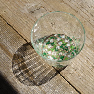 ガラス作家 金津沙矢 百花景 そばちょこグラス シロツメクサ｜和食器