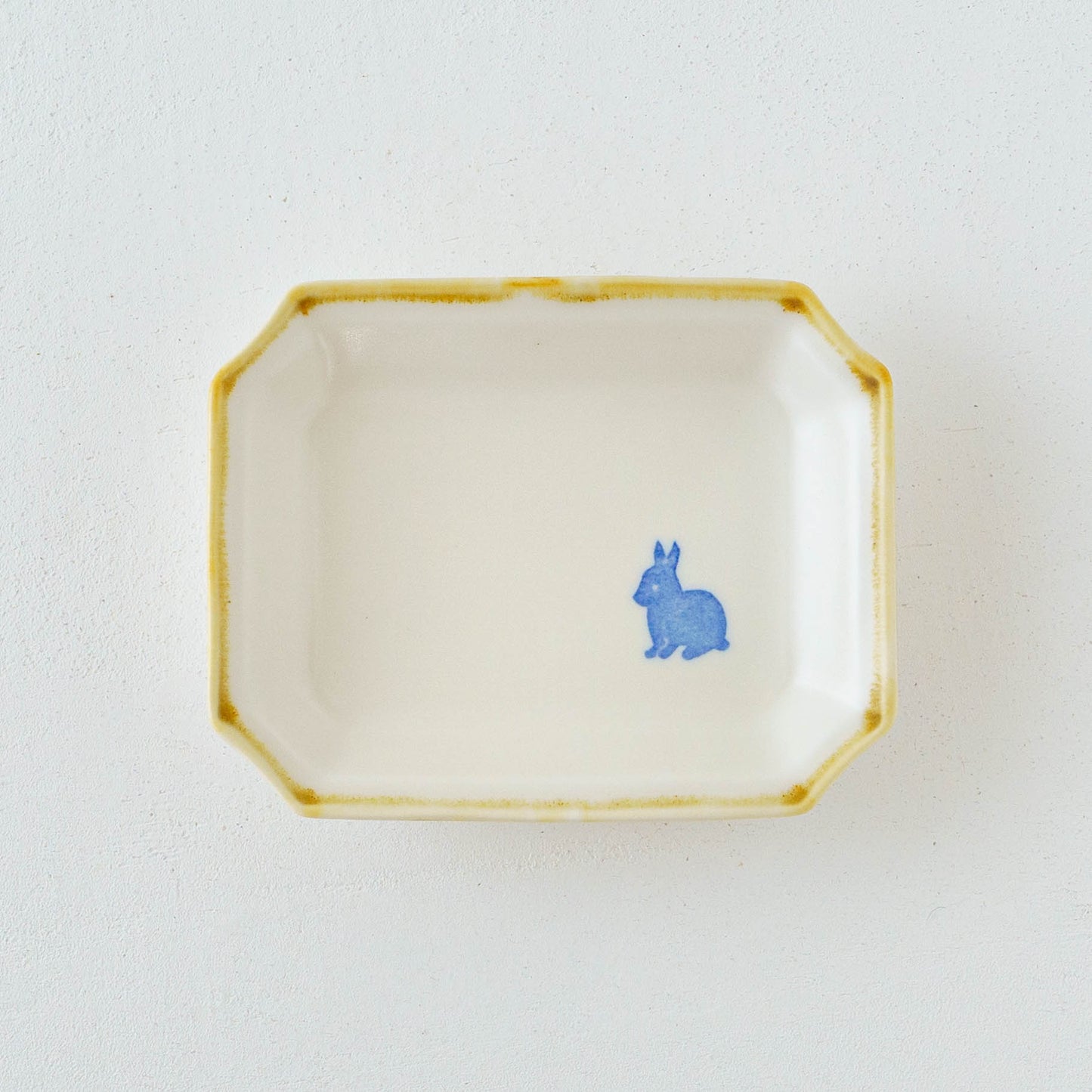 隅切角小皿　うさぎ｜原村俊之
