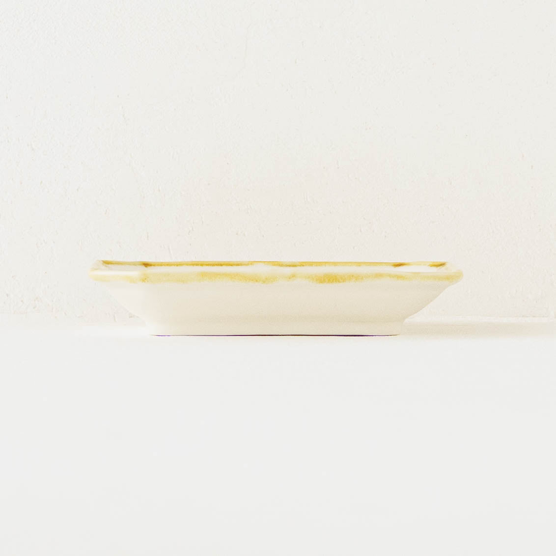 隅切角小皿　うさぎ｜原村俊之