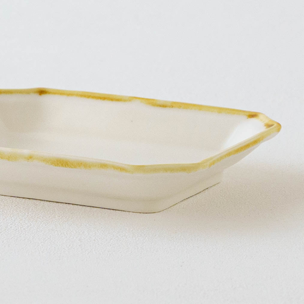 隅切角小皿　うさぎ｜原村俊之