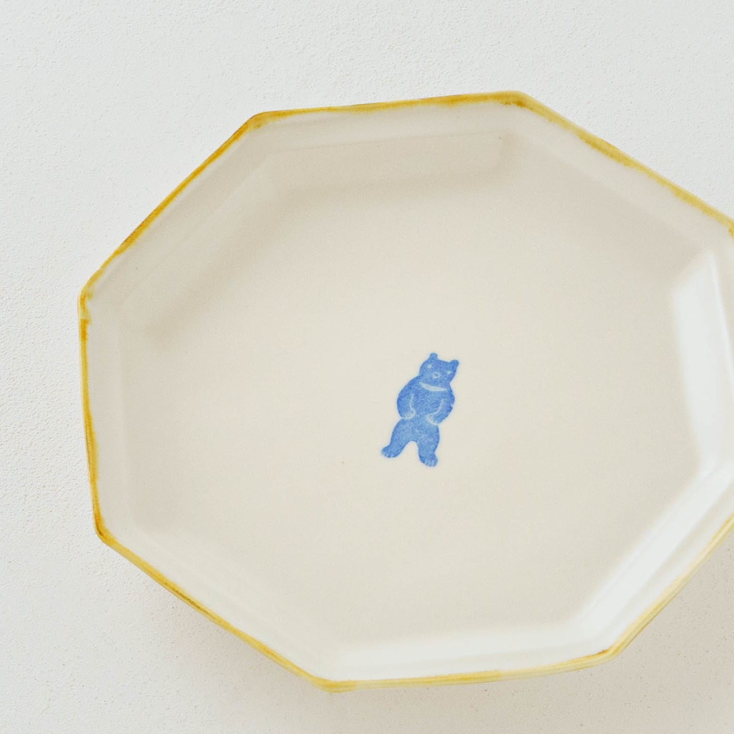 八角プレート　大　くま｜原村俊之