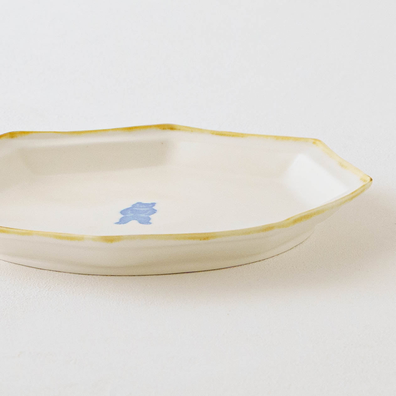 八角プレート　大　くま｜原村俊之