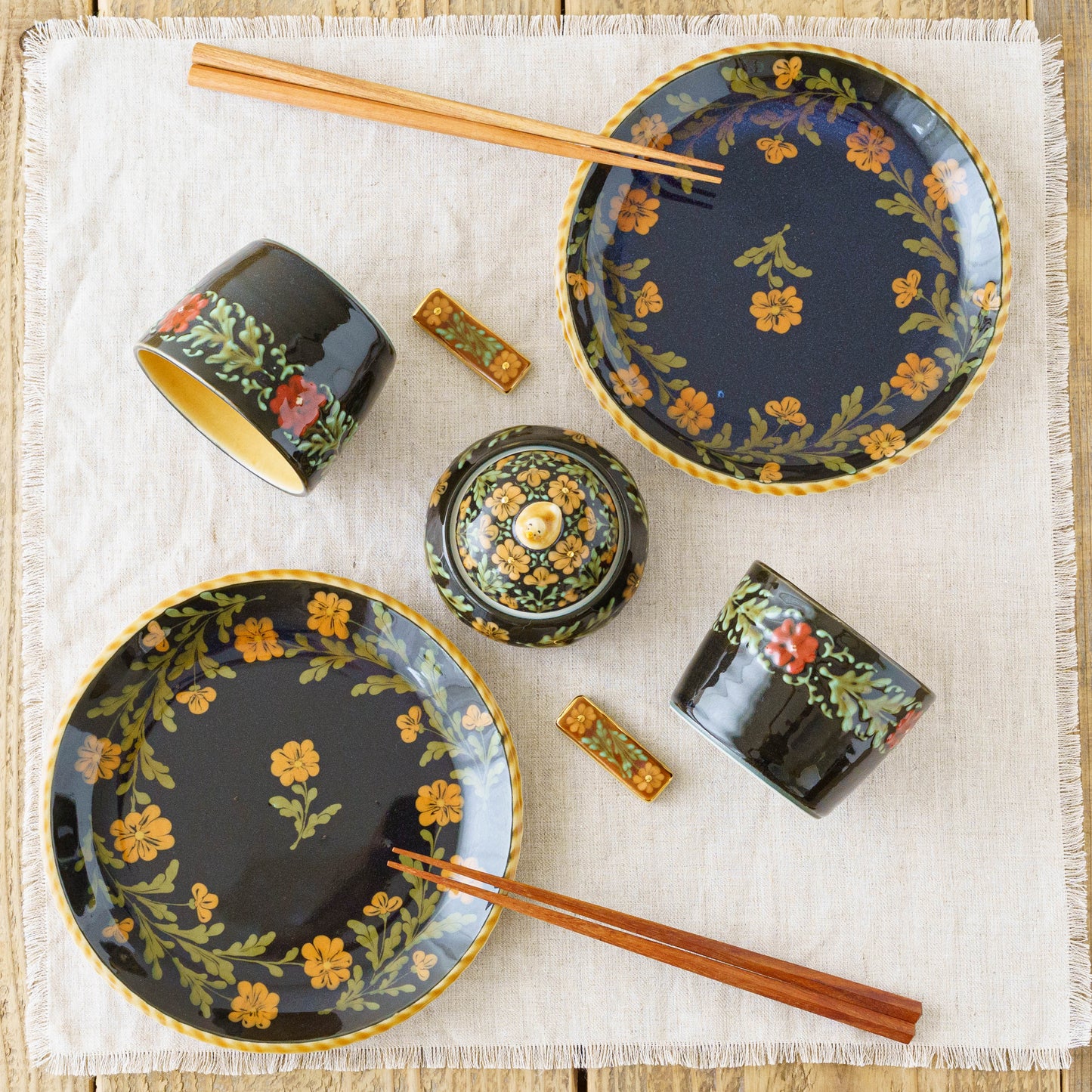 Medium Plate A | Ayano Arai