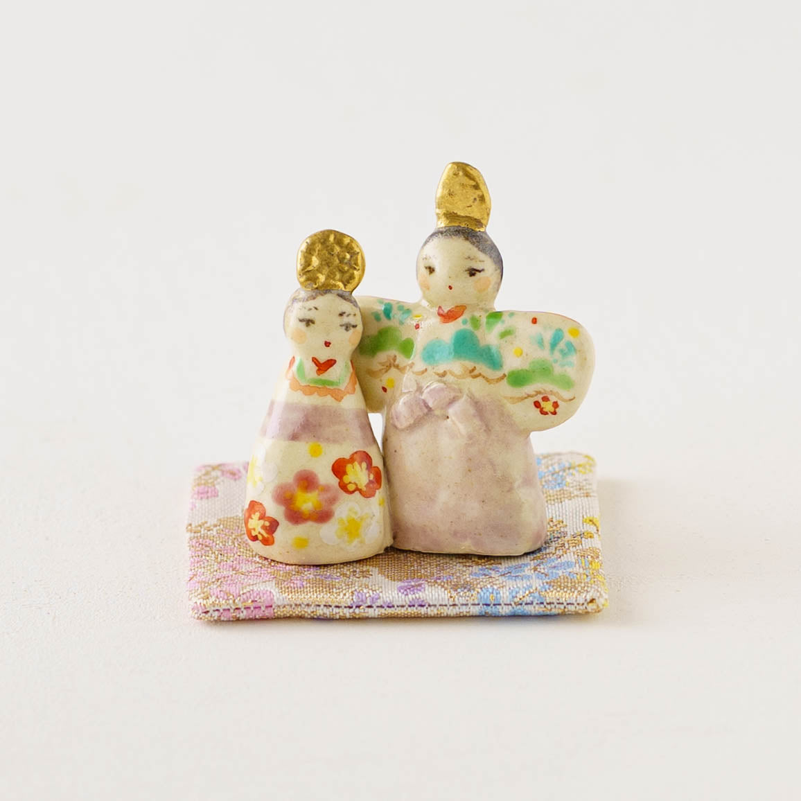 Auspicious Standing Dolls (with mat) | Hahamiya