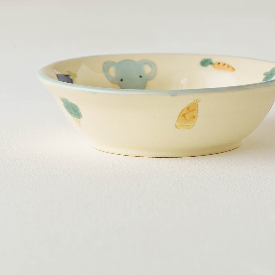 Small bowl elephant A｜Aki Ota