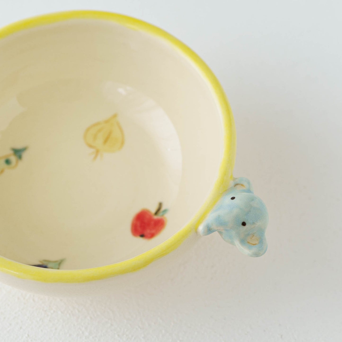 Small Bowl with Handles elephant | Aki Ota