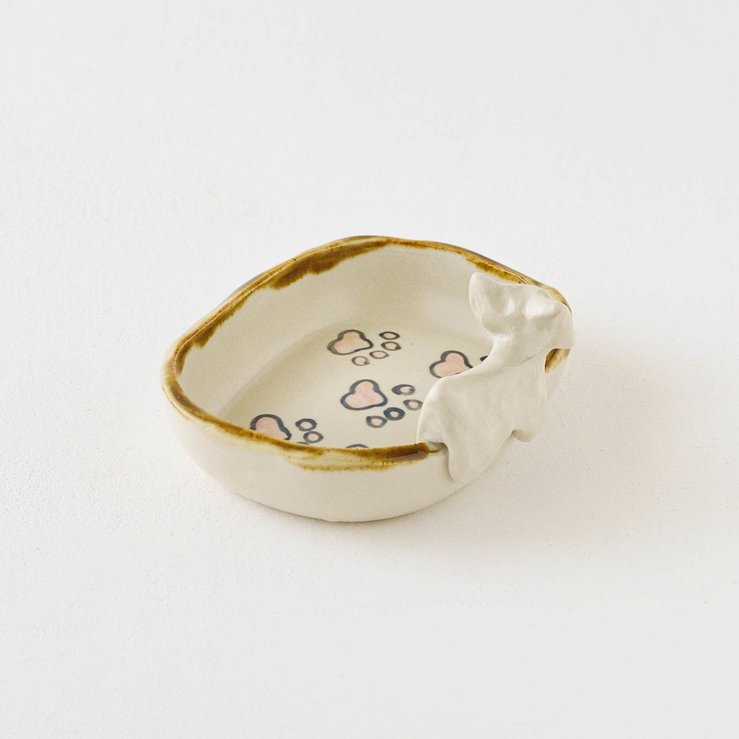 ねこ x にくきゅう　四角小皿｜梶田慶