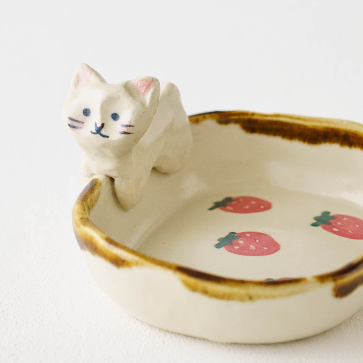 Cat x Strawberry Square Small Plate | Kajita Kei