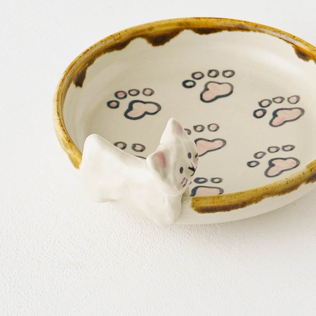 Cat x paw Round Plate | Kei Kajita