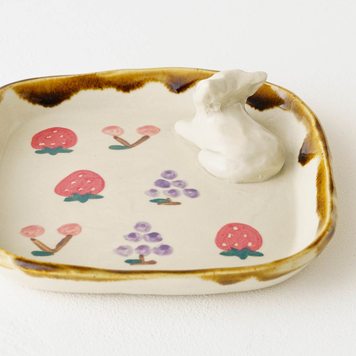 ねこ x くだもの　四角皿｜梶田慶