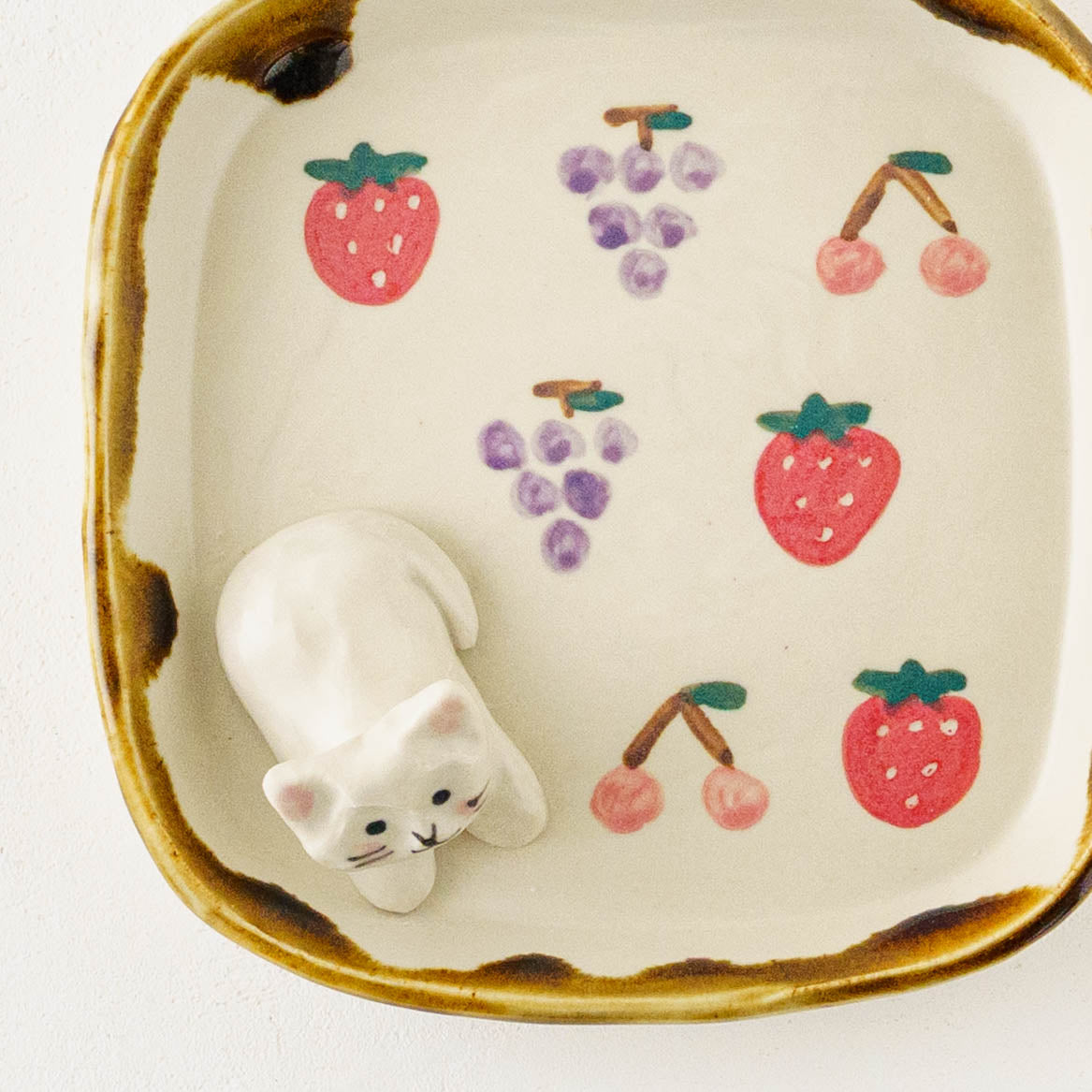 陶芸作家 梶田慶 ねこ くだもの 四角皿｜窯元、作家もののうつわ通販