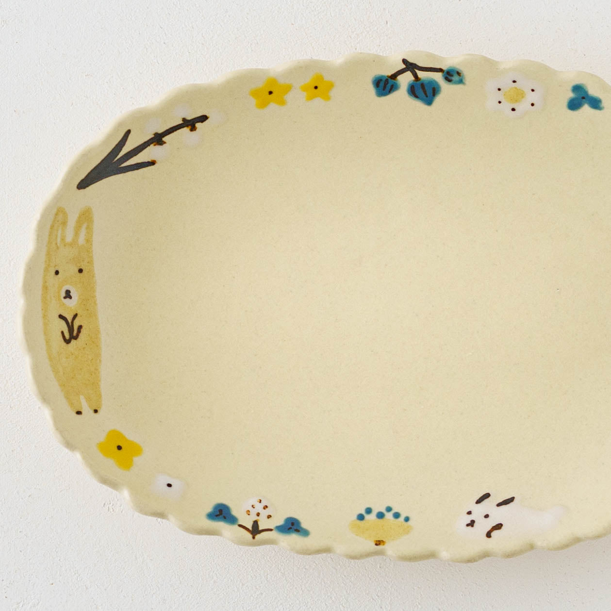 Oval Plate rabbit | Aki Ota
