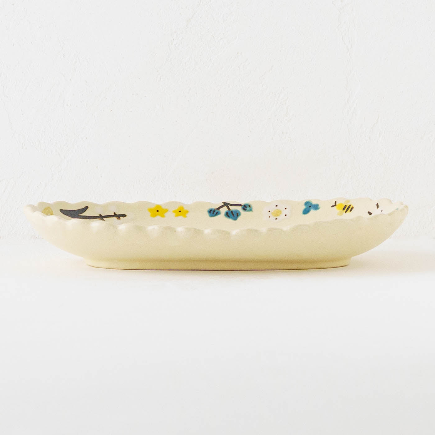 Oval Plate rabbit | Aki Ota