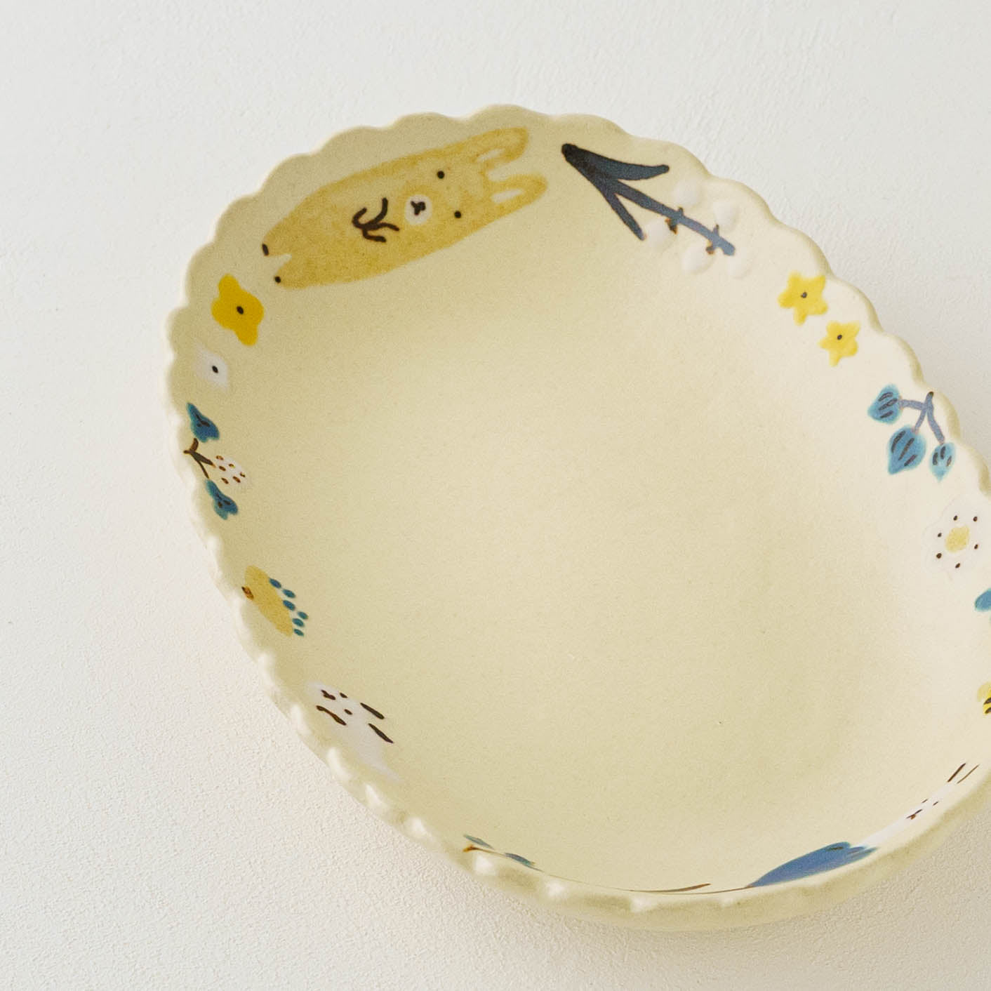 Oval Plate rabbit | Aki Ota