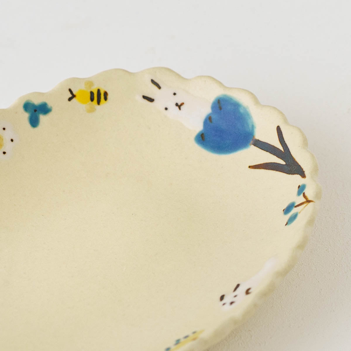 Oval Plate rabbit | Aki Ota