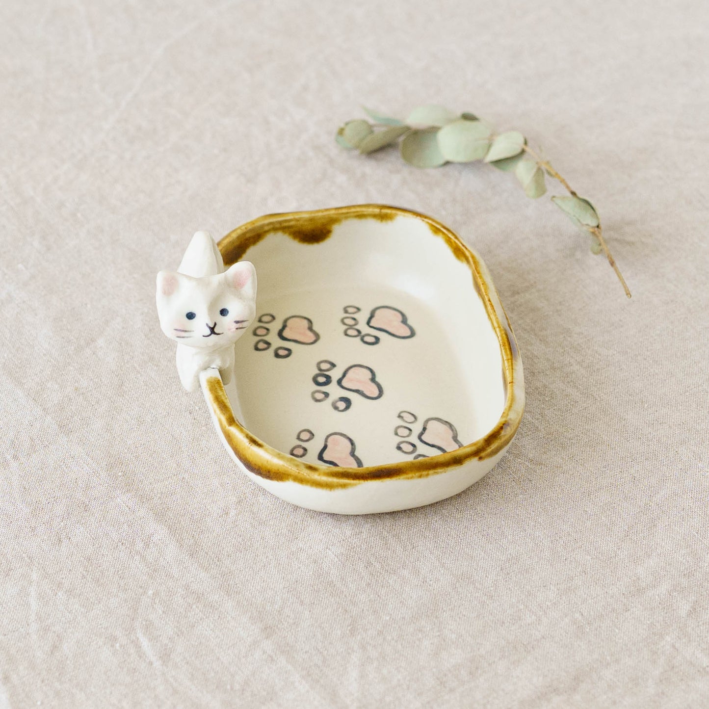 ねこ x にくきゅう　四角小皿｜梶田慶