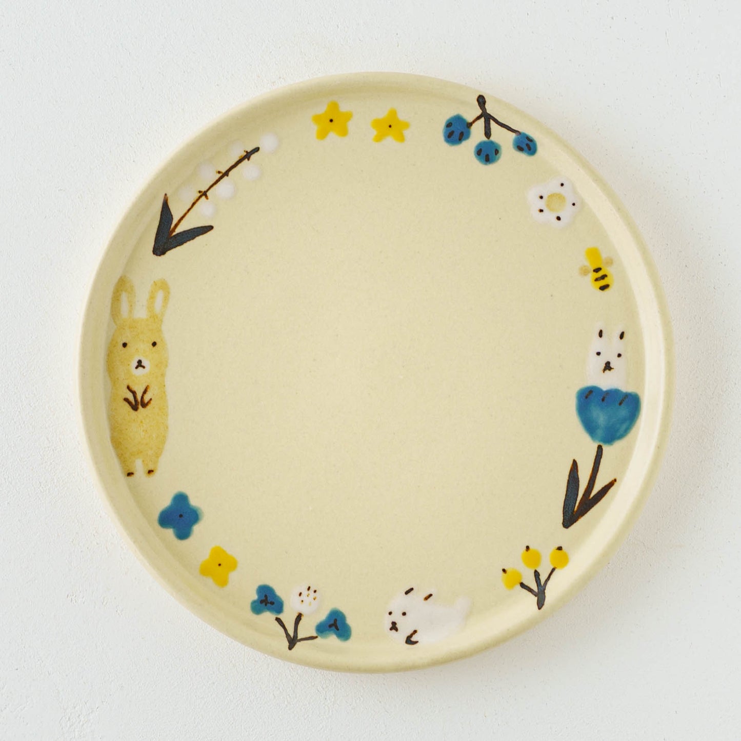 Round Plate rabbit | Aki Ota