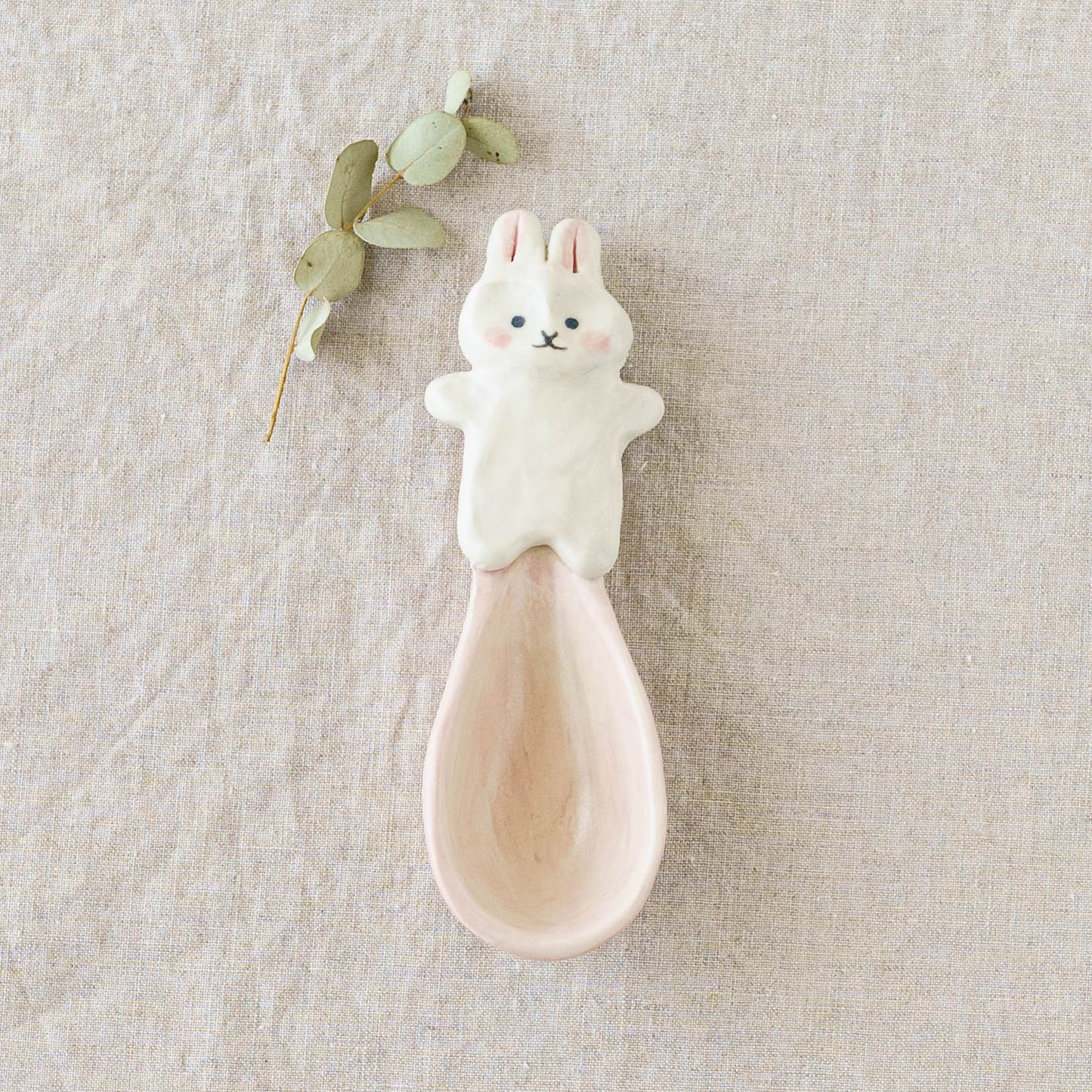 うさぎ　れんげ｜梶田慶