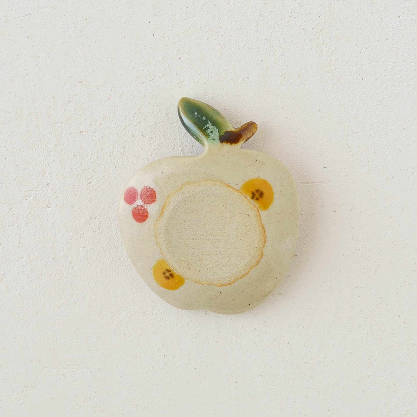 リバティ　りんご箸置き｜石川久美子