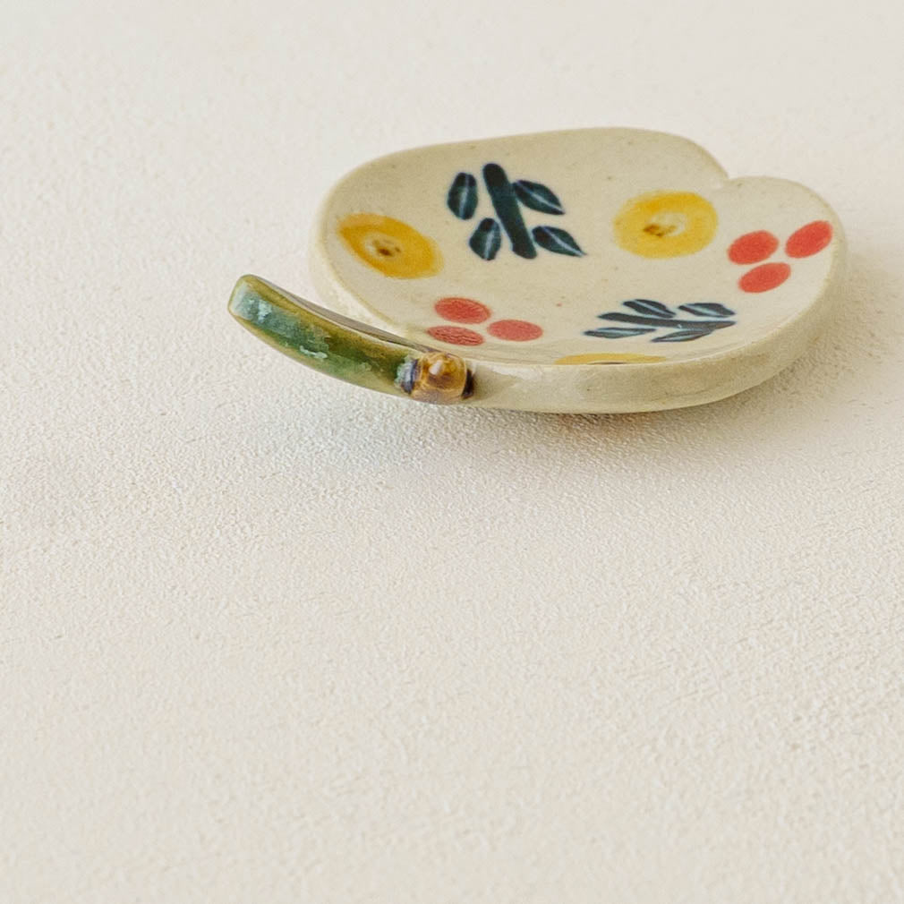 リバティ　りんご箸置き｜石川久美子