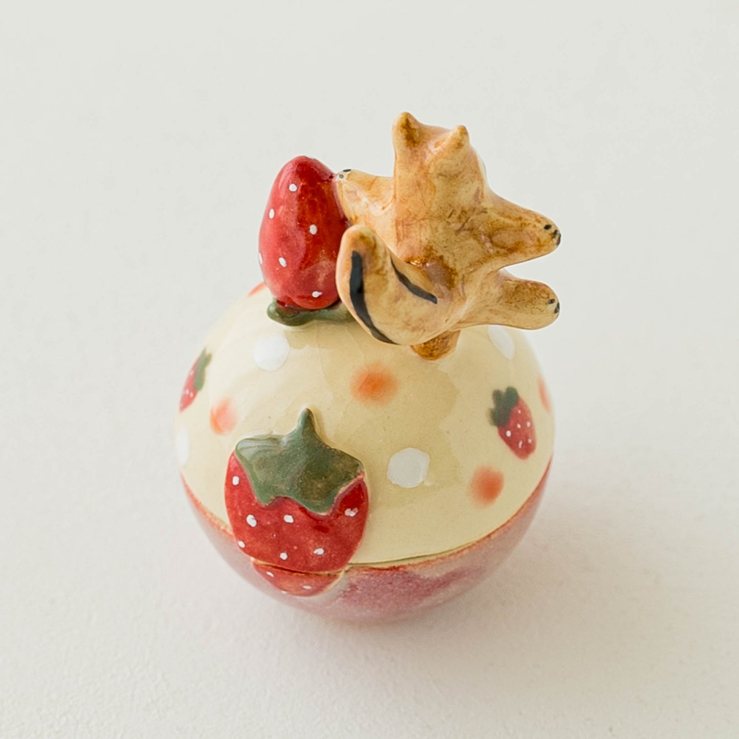 Accessory Case Squirrel and Strawberry｜Katsuko Kondo