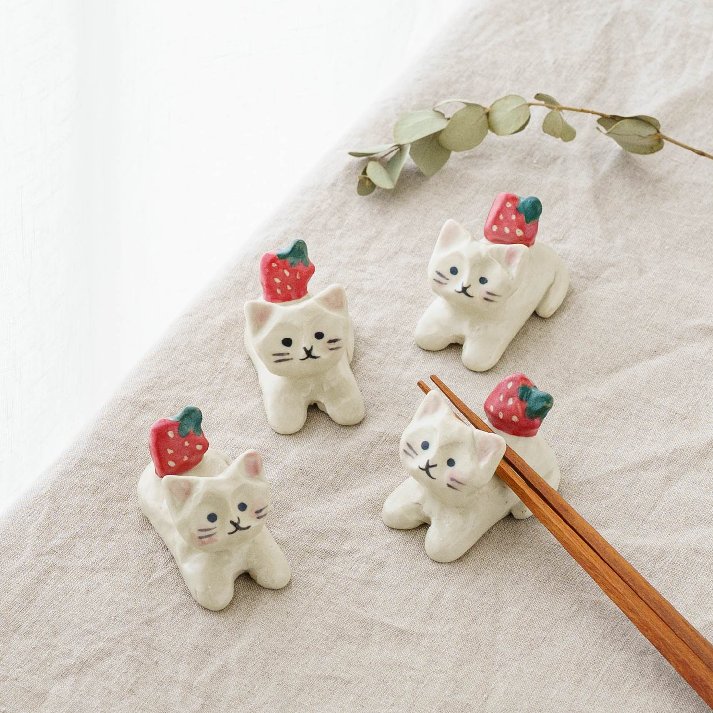 ねこ x いちご　はしおき｜梶田慶