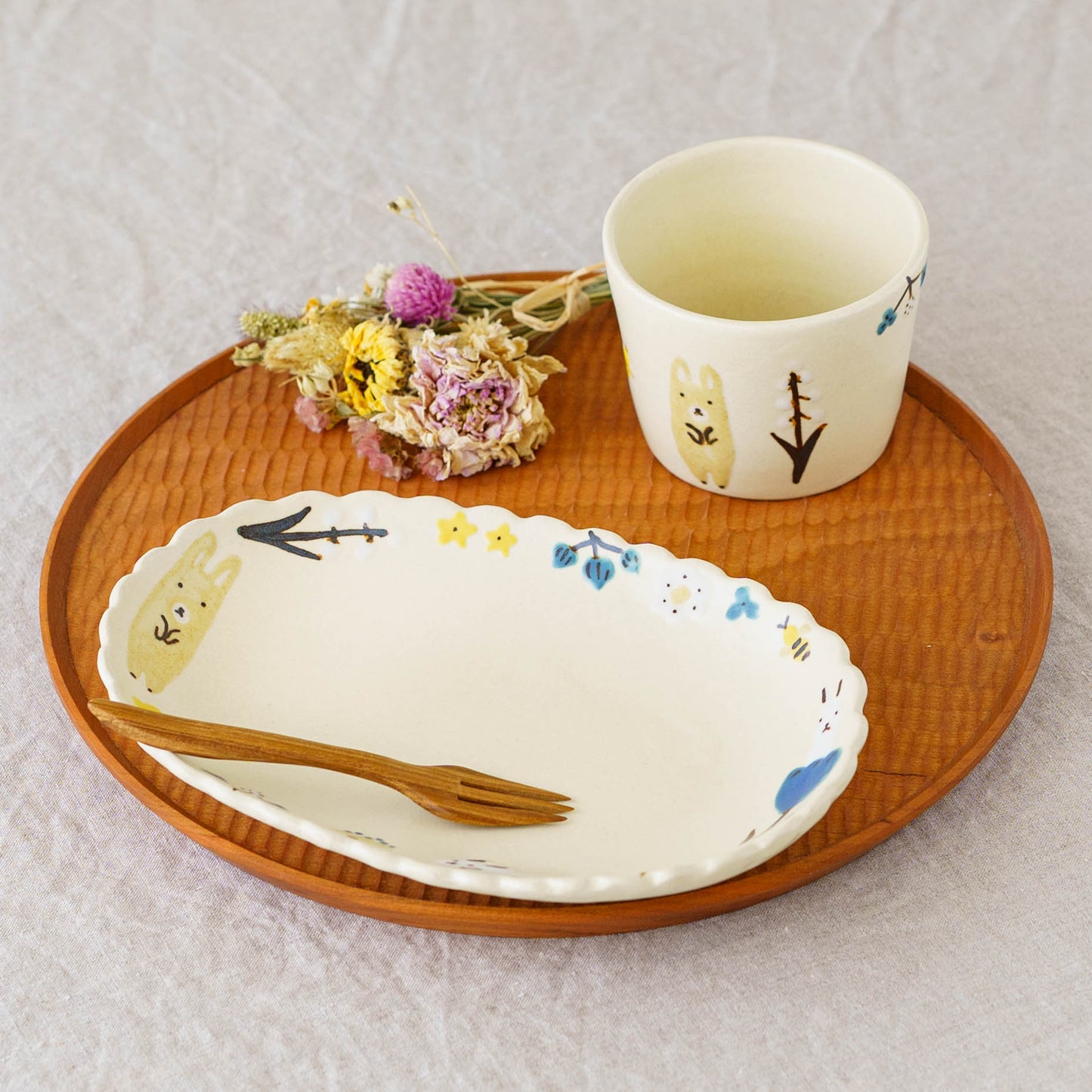 Oval Plate rabbit | Aki Ota