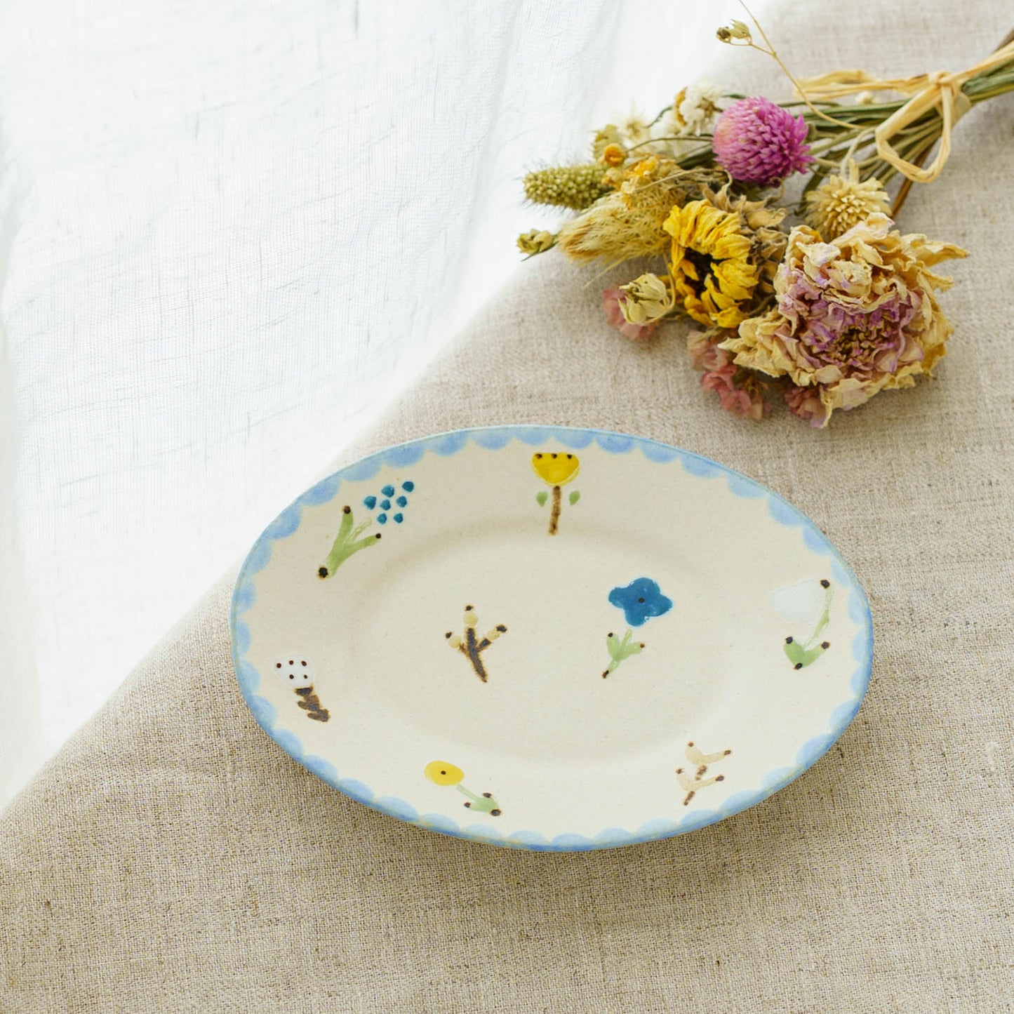 Small Plate flower | Aki Ota