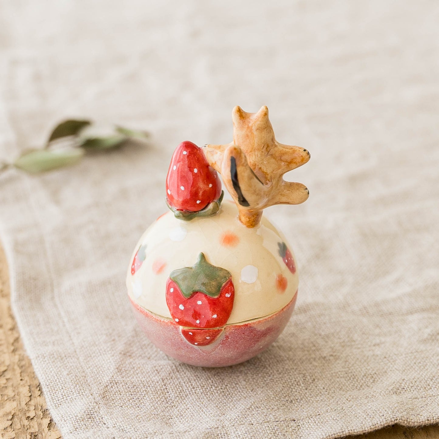 Accessory Case Squirrel and Strawberry｜Katsuko Kondo