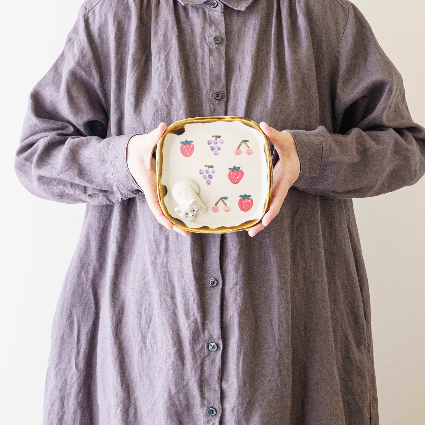 ねこ x くだもの　四角皿｜梶田慶