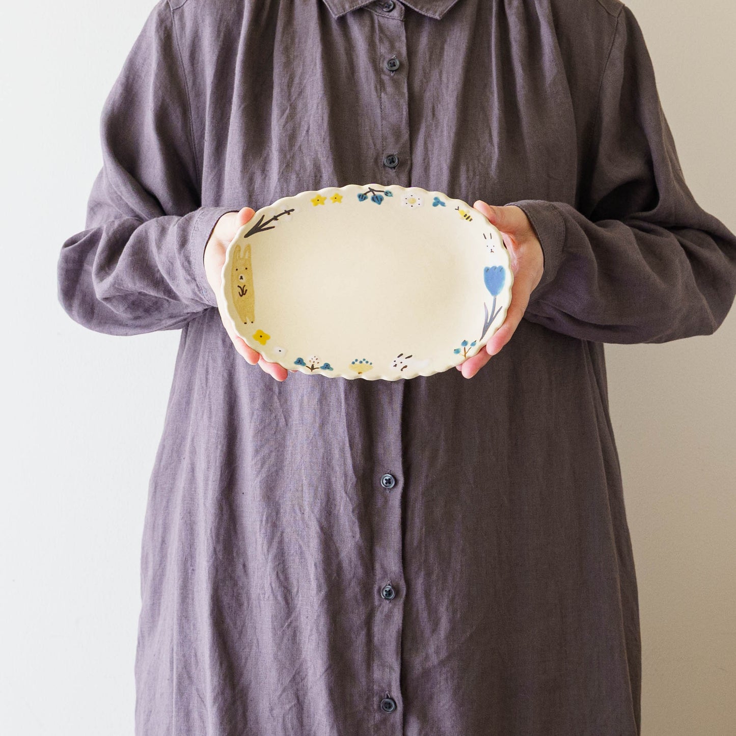 Oval Plate rabbit | Aki Ota